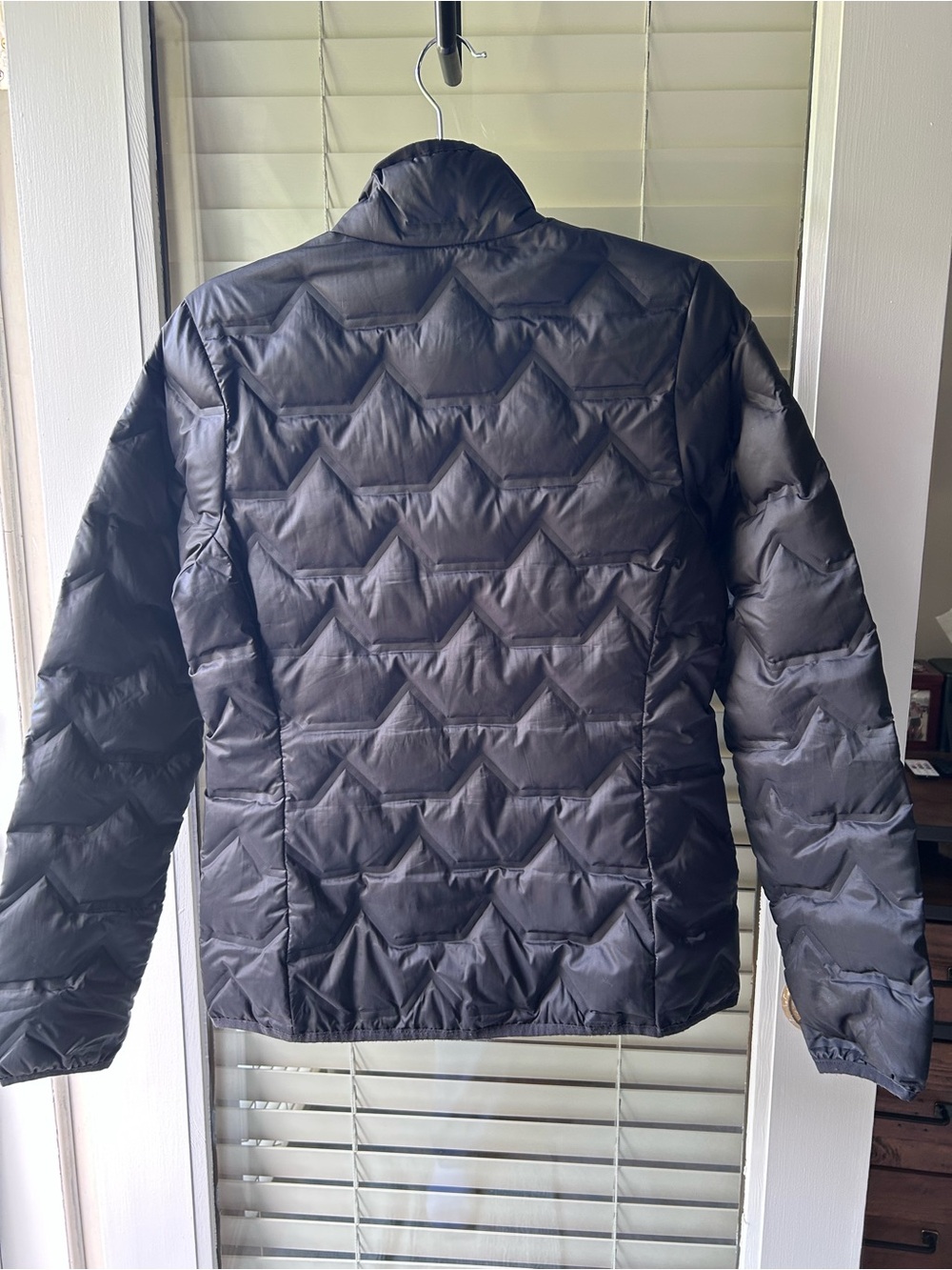 Columbia Black DeltaRidge HeatSeal 650 Down Jacket w/Omni Heat. Size S - Picture 6 of 11